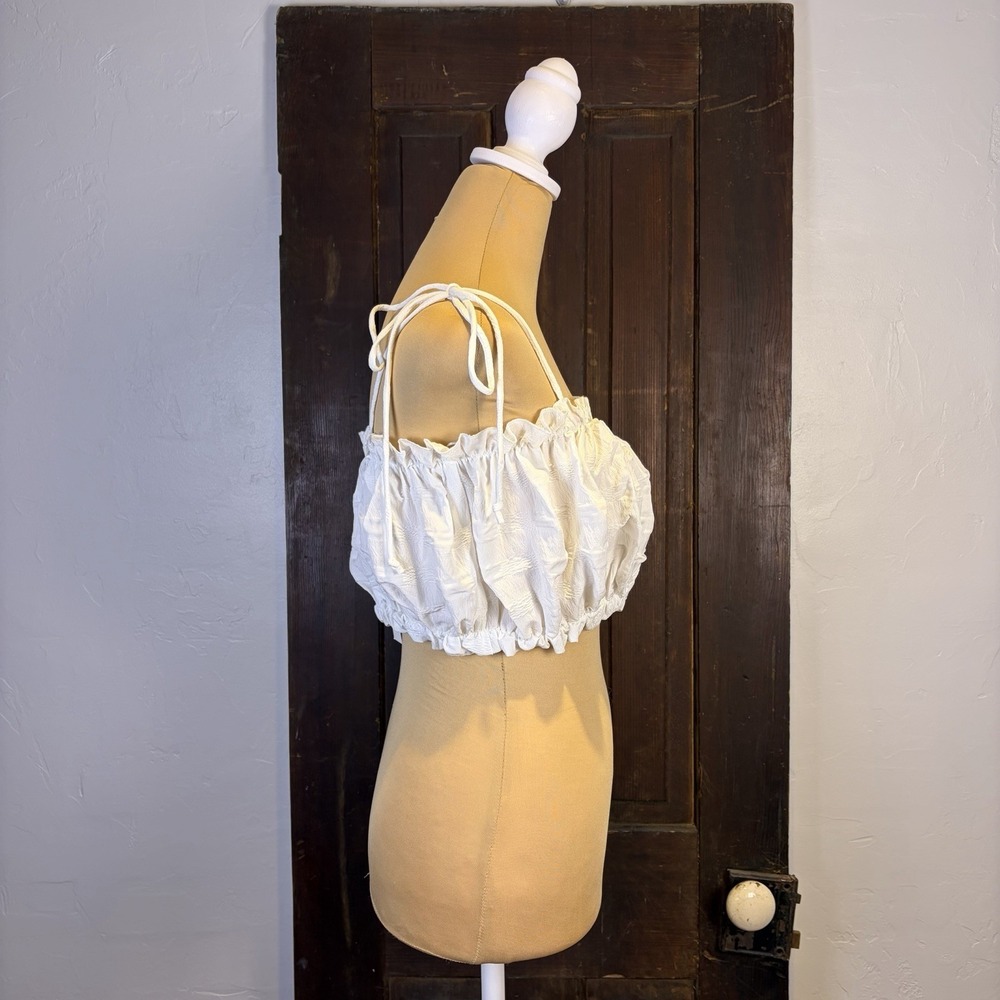 Brand New PaperMoon Woman's Smocked Crop Top Size L White Coquette Cottagecore‎ - Picture 2 of 9